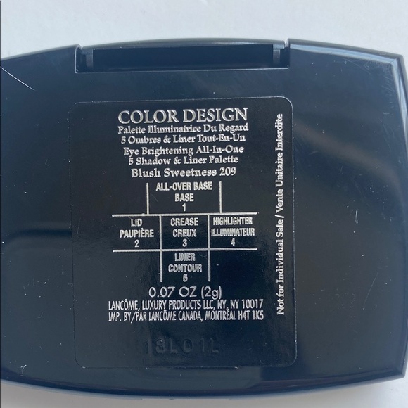 Lancôme Elegant Eyeshadow Palette with Pink and Black Shades - Picture 3 of 3